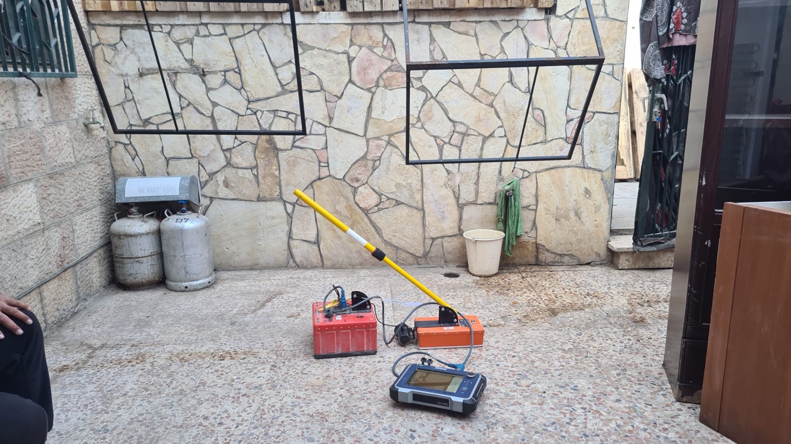 GPR Scanning for Hidden Voids Inside Buildings