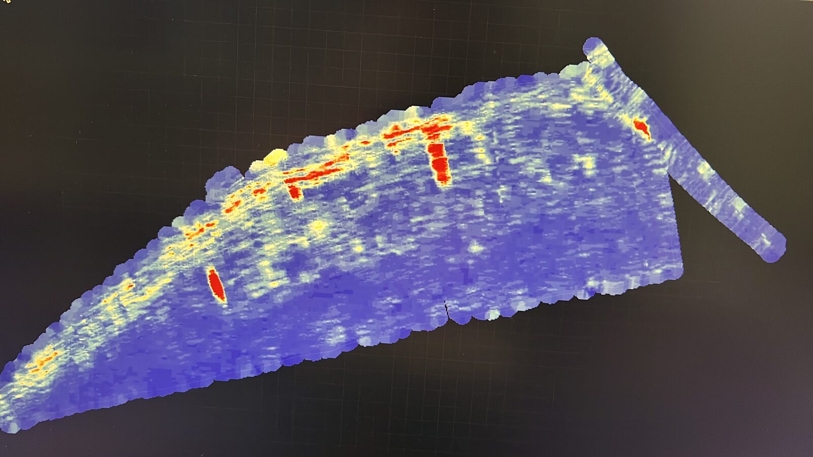3D GPR radargram visualization showing embedded reinforcement and anomaly detection